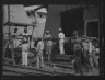 Arnold Genthe / Unloading bananas, New Orleans / between 1920 and 1926