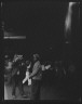 Arnold Genthe / Unloading bananas, New Orleans / between 1920 and 1926