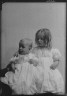 Arnold Genthe / Rogers, Arthur, children of, portrait photograph / 1908 or 1909