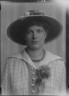 Arnold Genthe / Loader, Alice, Miss, portrait photograph / between 1911 and 1925