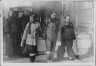 Arnold Genthe / Three women on Kearney Street, Chinatown, San Francisco / between 1896 and 1906