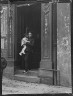 Arnold Genthe / Father and boy, Chinatown, San Francisco / between 1896 and 1906