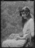 Arnold Genthe / Maude, Bonnie, Miss, with Buzzer the cat, portrait photograph / between 1912 and 1918