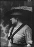 Arnold Genthe / Gilmore, Inez Haynes, Mrs., portrait photograph / 1913