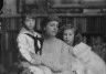 Arnold Genthe / Haggin, Ben Ali, Jr., Mrs., and children, portrait photograph / 1916 Mar. 31