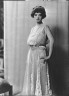 Arnold Genthe / McMurtry, Miss, portrait photograph / 1917 Aug. 27