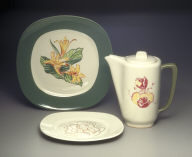 'Conversation' shape coffeepot with 'Magnolia' pattern decoration