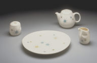 'Eclipse' shape teapot with 'Starburst' pattern decoration