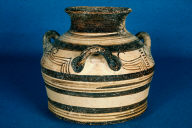 Squat alabastron with three handles