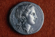 Tetradrachm of Agathokles with head of Persephone on the obverse