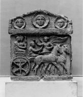 Sarcophagus and lid with representations (portraits) of husband and wife