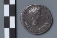 Cistophorus with head of Augustus