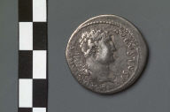 Cistophorus with bust of Hadrian