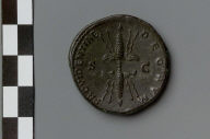 Sestertius with head of Antoninus Pius