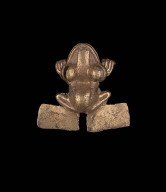 Frog effigy pendant