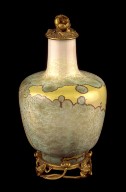 Vase de Neuilly with lid