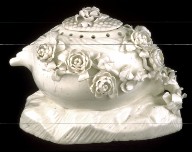 Covered vase used for potpourri