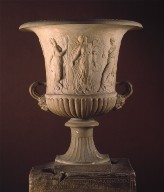 Kalyx krater with reliefs of maidens and dancing maenads
