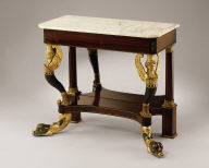 Pier Table