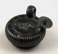 Black-Glaze Guttus
