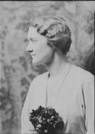 Babbott, F.L., Mrs., portrait photograph