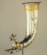 Rhyton terminating in the forepart of a panther
