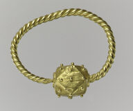 Pair of earrings