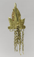 Pair of earrings