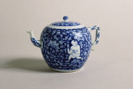 Blue and White Teapot with Male Figures