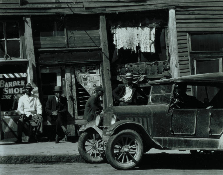 Street Scene, Vicksburg, Mississippi