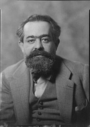 Davidson, Joe, portrait photograph - The AMICA Library